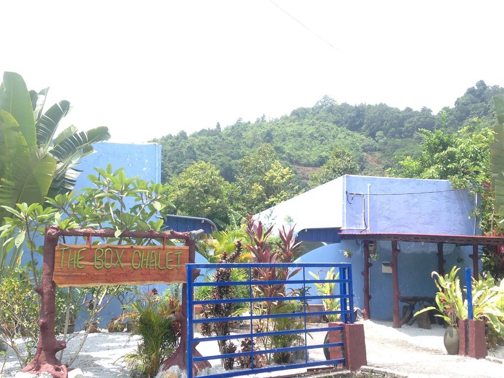 The Box Chalet Langkawi Exterior photo
