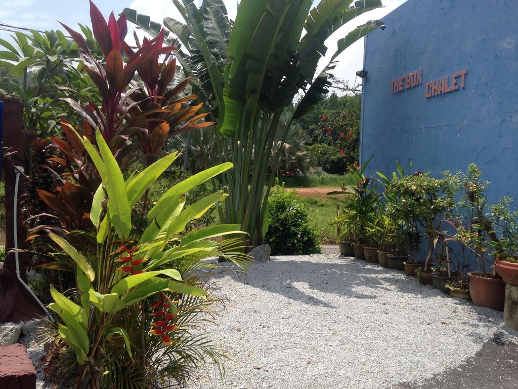 The Box Chalet Langkawi Exterior photo
